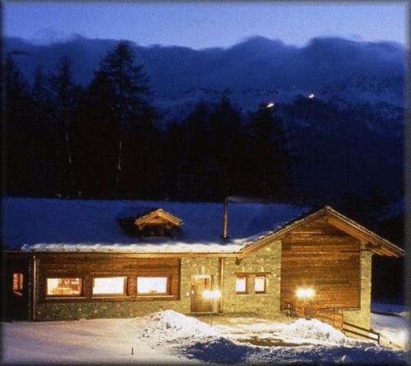 Hotel Les Granges La Thuile Exterior foto