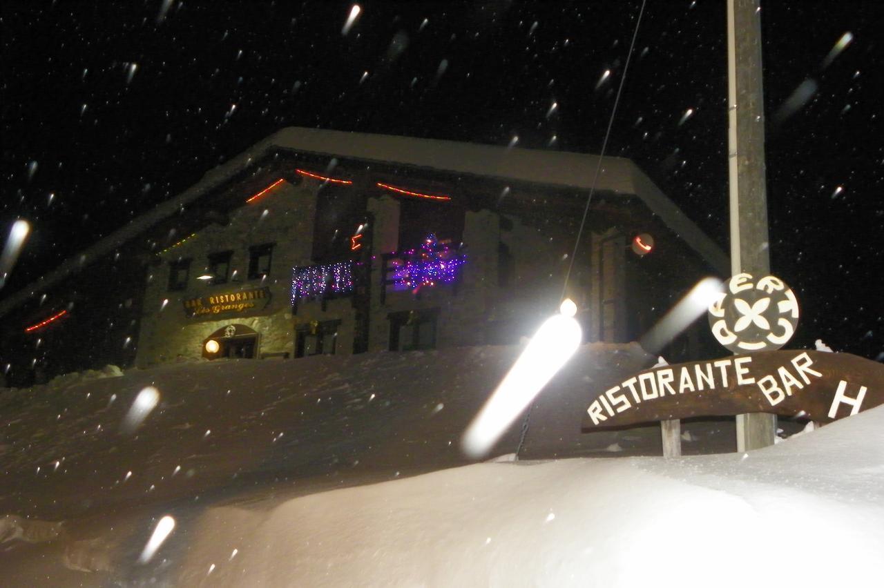 Hotel Les Granges La Thuile Exterior foto